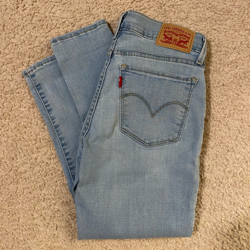 Levi’s Light Wash 710 Jeans